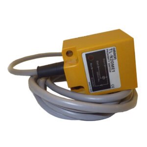 E2EM-X8C1-M1 OMRON PROXIMITY SWITCH