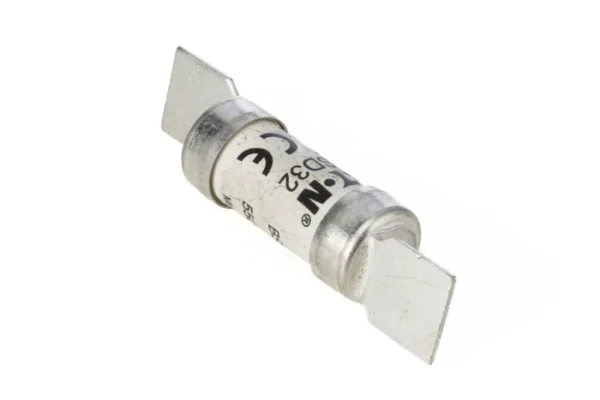 Brand Eaton Current Rating 6A Fuse Size F1 Voltage Rating 550V ac Fuse Standard BS 88, IEC 269-1 Application Category gG Tag Width 12.7mm High Rupture Capacity Yes Overall Length 58.5mm Tag Type Blade Body Diameter 13.8mm Tag Orientation Offset Body Height 34.6mm Series BUSSMANN