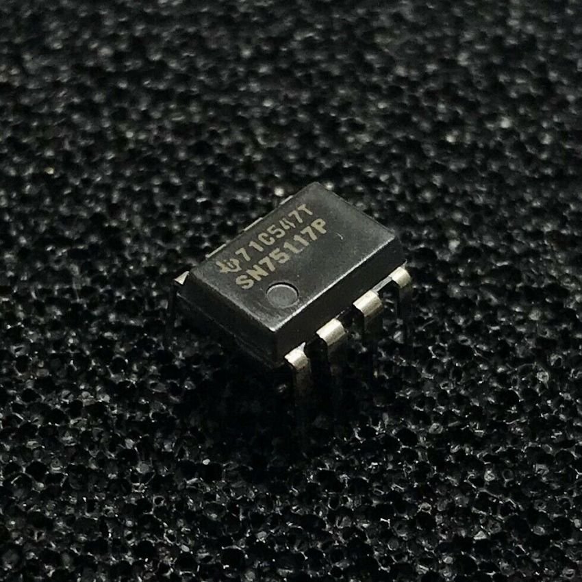 SN75117P, Differential Line Transceiver, 8-Pin DIP Package